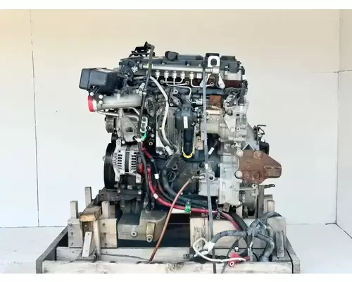 Detroit DD5 Engine Assembly