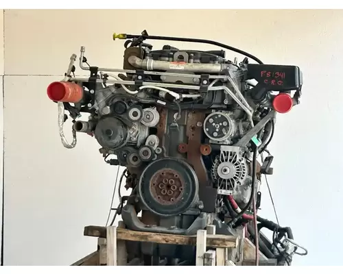 Detroit DD5 Engine Assembly