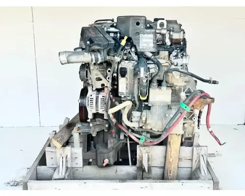 Detroit DD5 Engine Assembly