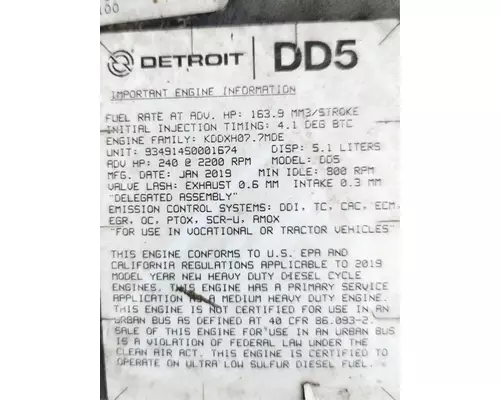 Detroit DD5 Engine Assembly