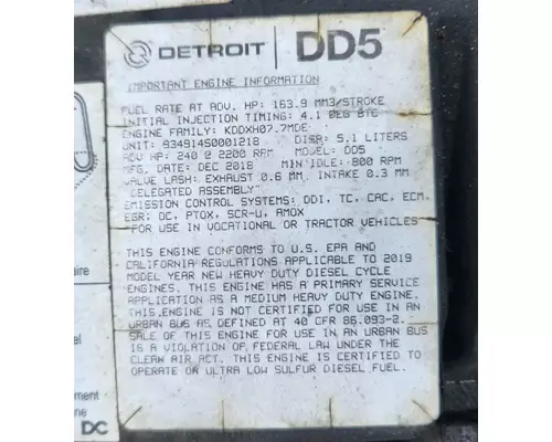 Detroit DD5 Engine Assembly