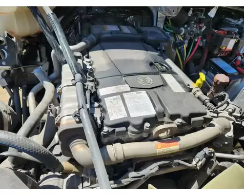 Detroit DD8 Engine Assembly