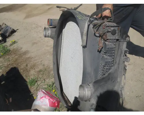 Detroit DDEC V 12.7L Radiator