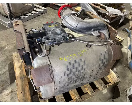 DPF (Diesel Particulate Filter) DETROIT DD13 Les Camions Gilbert