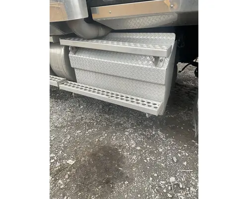 DPF (Diesel Particulate Filter) DETROIT DD13 Dutchers Inc   Heavy Truck Div  Ny