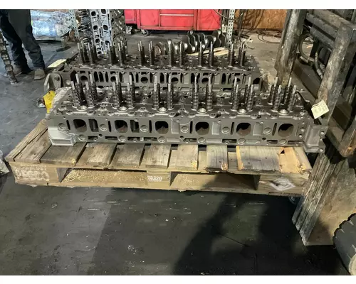 Cylinder Head DETROIT DD15 Hd Truck Repair &amp; Service