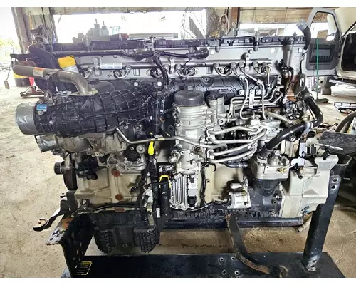 Engine Assembly DETROIT DD15 Sam's Riverside Truck Parts Inc