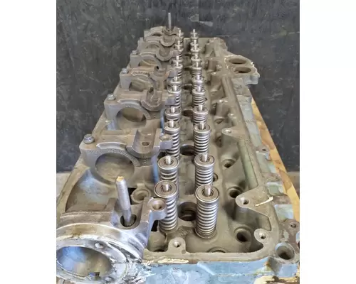 Detroit Series 60 14.0L DDEC VI Cylinder Head