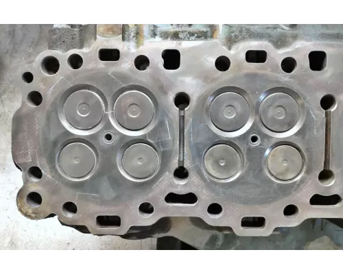 Detroit Series 60 14.0L DDEC VI Cylinder Head