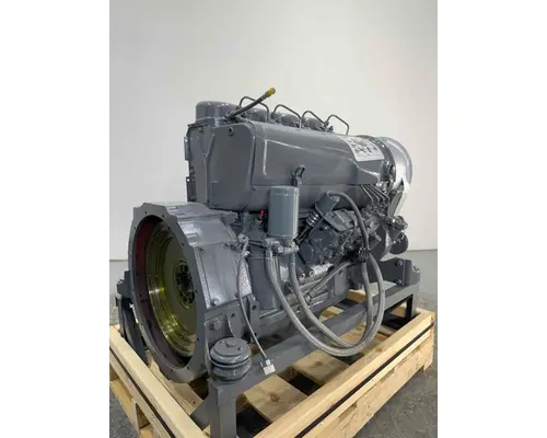 Deutz F4L912 Engine Assembly