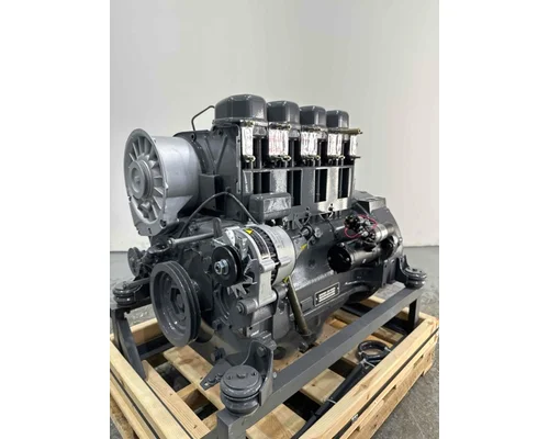 Deutz F4L912 Engine Assembly