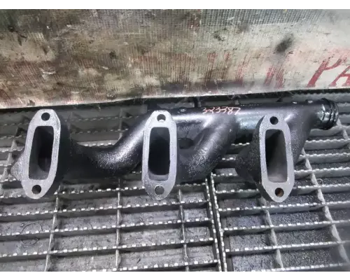 Deutz F6L912 Exhaust Manifold