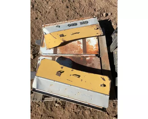 Hood DIAMOND RIO  Rsw Heavy Truck Parts Division