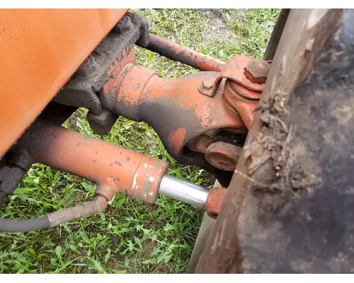 Ditch Witch R40 Equip Axle