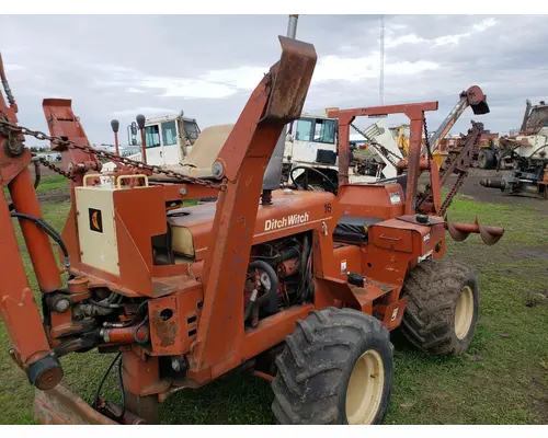 Ditch Witch R40 Equip Outrigger