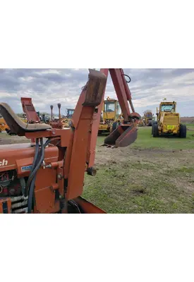 Ditch Witch R40 Equip Outrigger