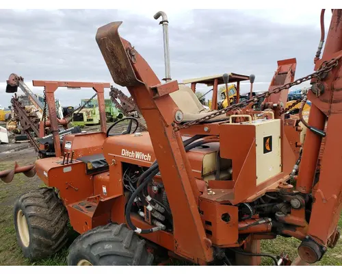 Ditch Witch R40 Equip Outrigger