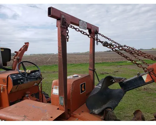 Ditch Witch R40 Equipment (Mounted)