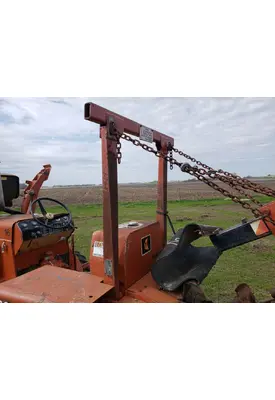 Ditch Witch R40 Equipment (Mounted)