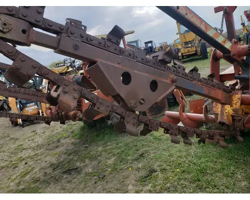 Ditch Witch R40 Equipment (Mounted)