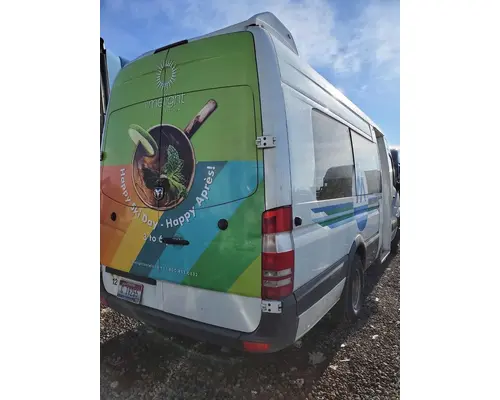 Bumper Assembly, Front Dodge Sprinter 3500 Holst Truck Parts