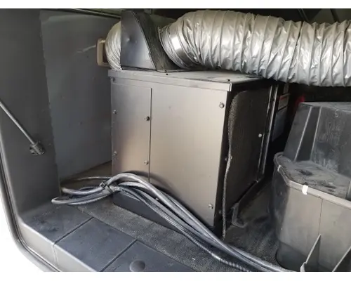 Auxiliary Power Unit DOMETIC VNL LKQ Geiger Truck Parts