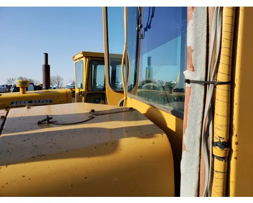 Dresser 850 Equip Radiator Support