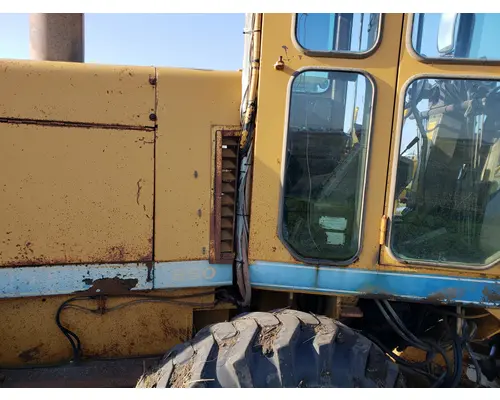 Dresser 850 Equip Radiator Support
