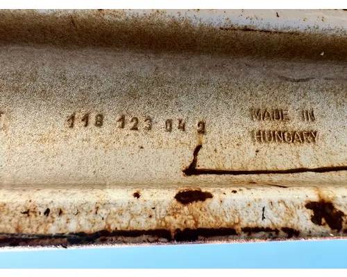 EATON / SPICER  Axle Assembly, Front (Steer)