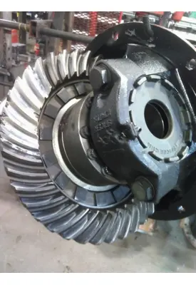 EATON-SPICER 17060SR557 DIFFERENTIAL ASSEMBLY REAR REAR