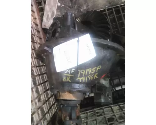 EATON-SPICER 17221R557 DIFFERENTIAL ASSEMBLY REAR REAR