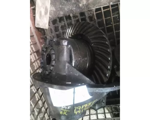 EATON-SPICER 17221R557 DIFFERENTIAL ASSEMBLY REAR REAR