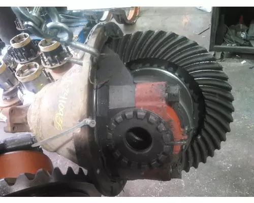 EATON-SPICER 17221R657 DIFFERENTIAL ASSEMBLY REAR REAR