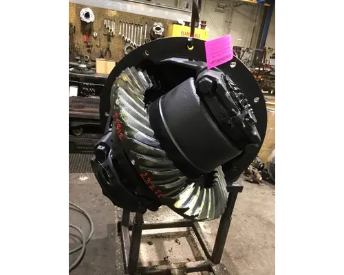 EATON-SPICER 23220R488 DIFFERENTIAL ASSEMBLY REAR REAR