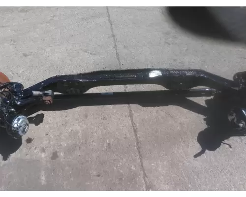 EATON-SPICER D-100 AXLE ASSEMBLY, FRONT (STEER)