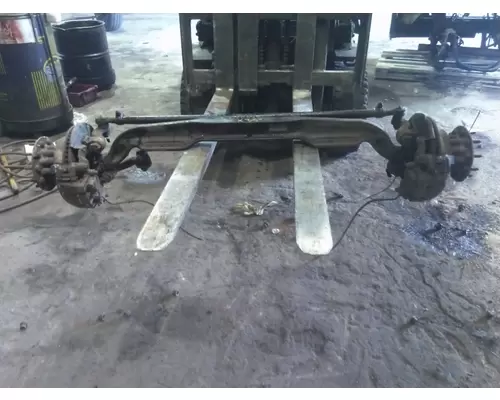 EATON-SPICER D-600 AXLE ASSEMBLY, FRONT (STEER)