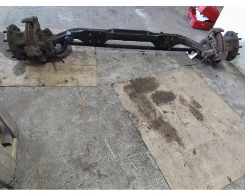 EATON-SPICER D-800F AXLE ASSEMBLY, FRONT (STEER)
