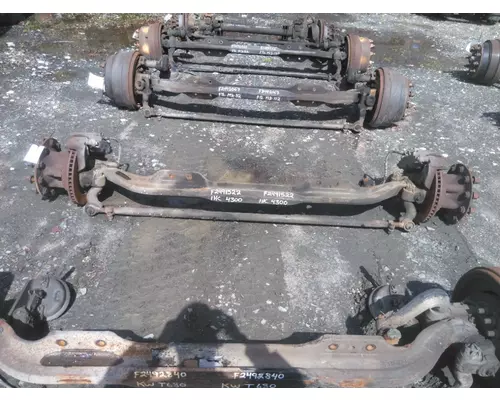 EATON-SPICER D-800F AXLE ASSEMBLY, FRONT (STEER)