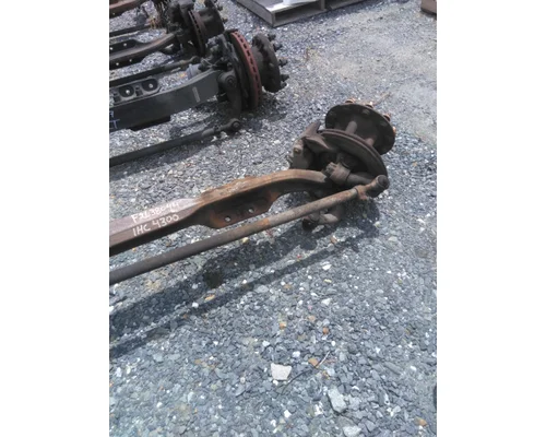 EATON-SPICER D-800F AXLE ASSEMBLY, FRONT (STEER)