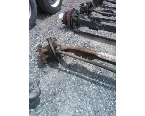EATON-SPICER D-800F AXLE ASSEMBLY, FRONT (STEER)