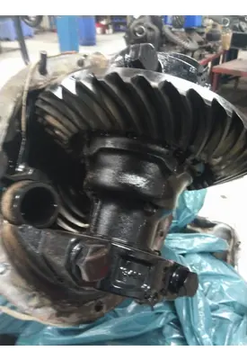 EATON-SPICER D40155R264 DIFFERENTIAL ASSEMBLY FRONT REAR