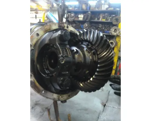 EATON-SPICER D40155R264 DIFFERENTIAL ASSEMBLY FRONT REAR