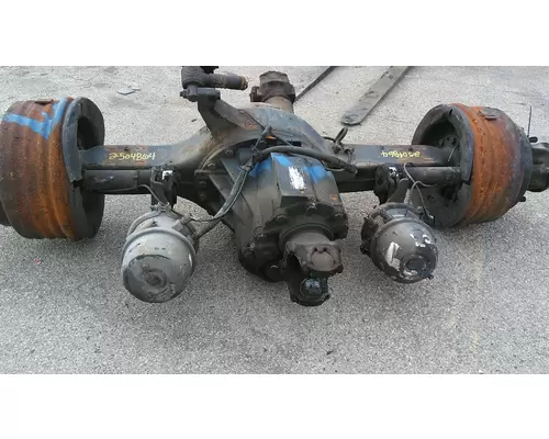 EATON-SPICER D40155 AXLE ASSEMBLY, REAR (FRONT)
