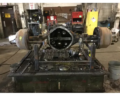 EATON-SPICER D46170DP AXLE HOUSING, REAR (FRONT)