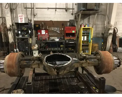 EATON-SPICER D46170DP AXLE HOUSING, REAR (FRONT)