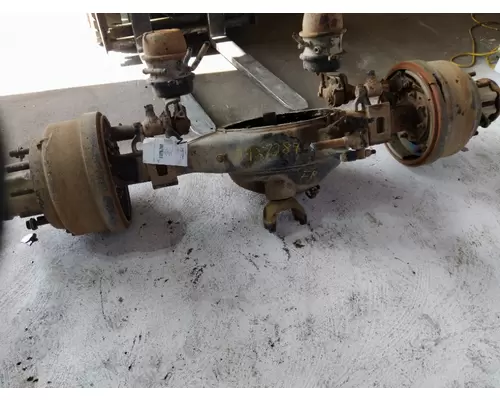EATON-SPICER D46170D AXLE HOUSING, REAR (FRONT)