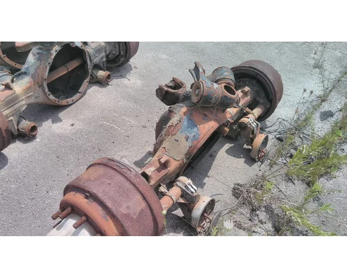 EATON-SPICER D46170D AXLE HOUSING, REAR (FRONT)