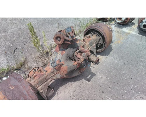 EATON-SPICER D46170D AXLE HOUSING, REAR (FRONT)
