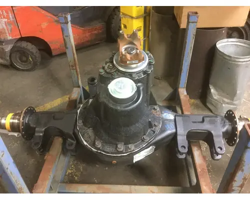 EATON-SPICER D46170 AXLE ASSEMBLY, REAR (FRONT)