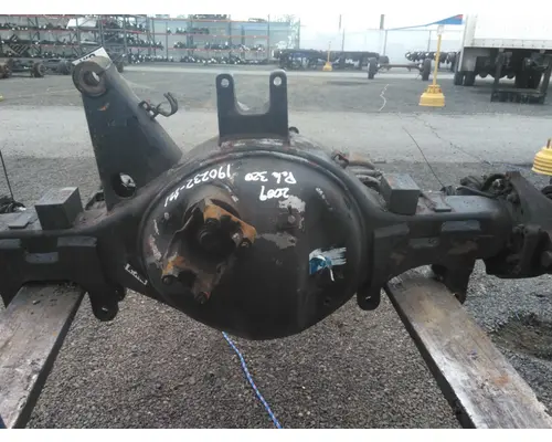 EATON-SPICER D46170 AXLE HOUSING, REAR (FRONT)